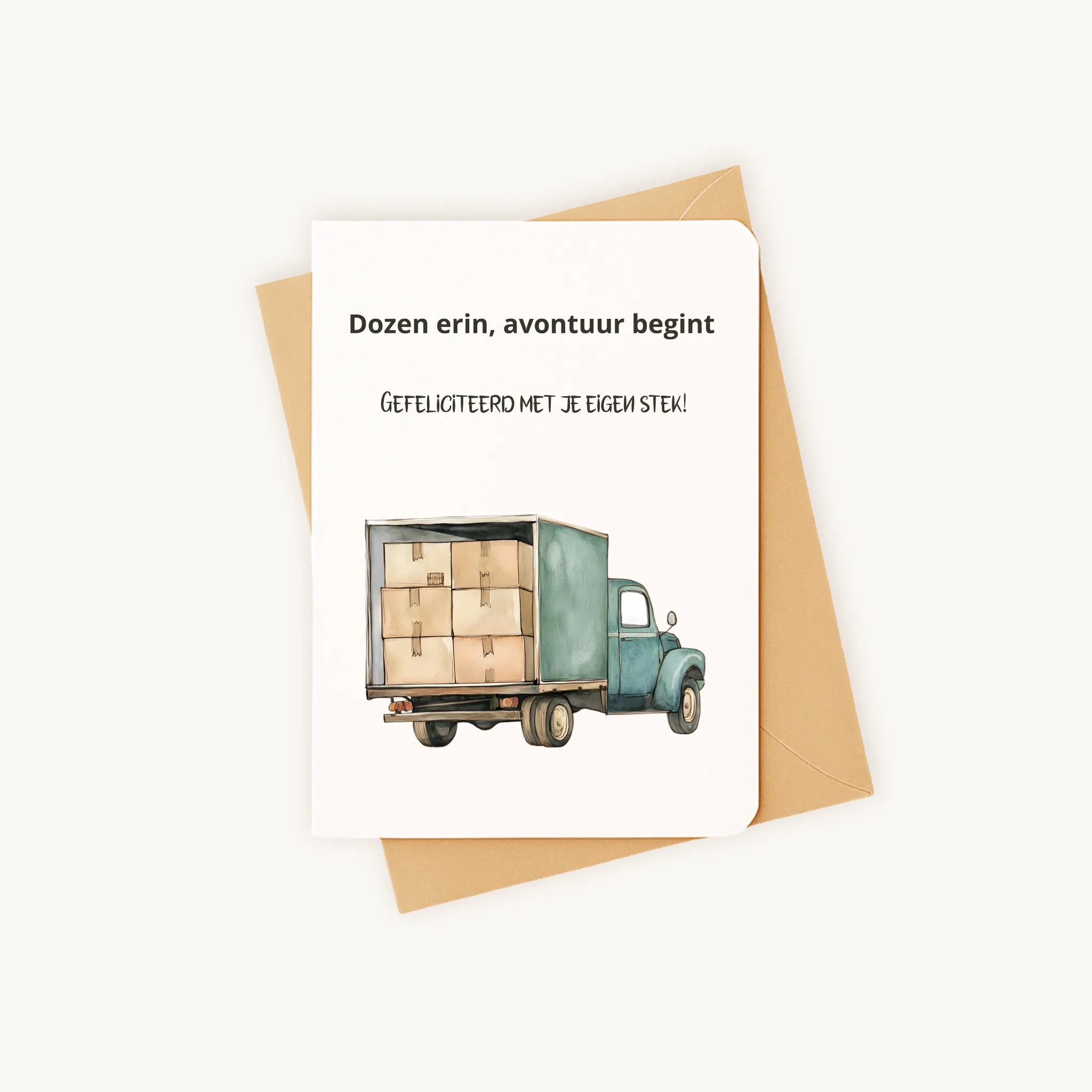 Staande verhuiskaart met blauwe verhuiswagenillustratie op kraftenvelop.