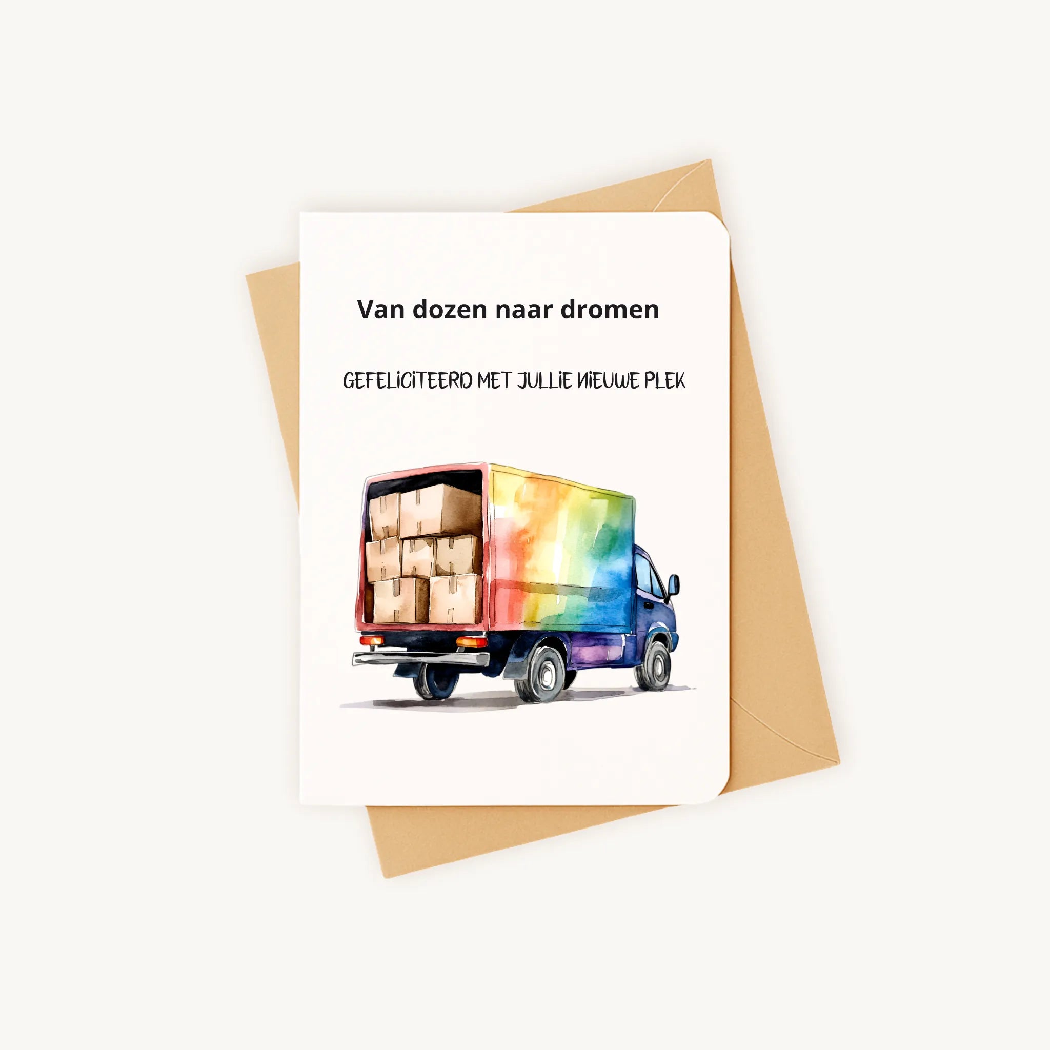 Staande verhuiskaart met verhuiswagen op kraftenvelop.