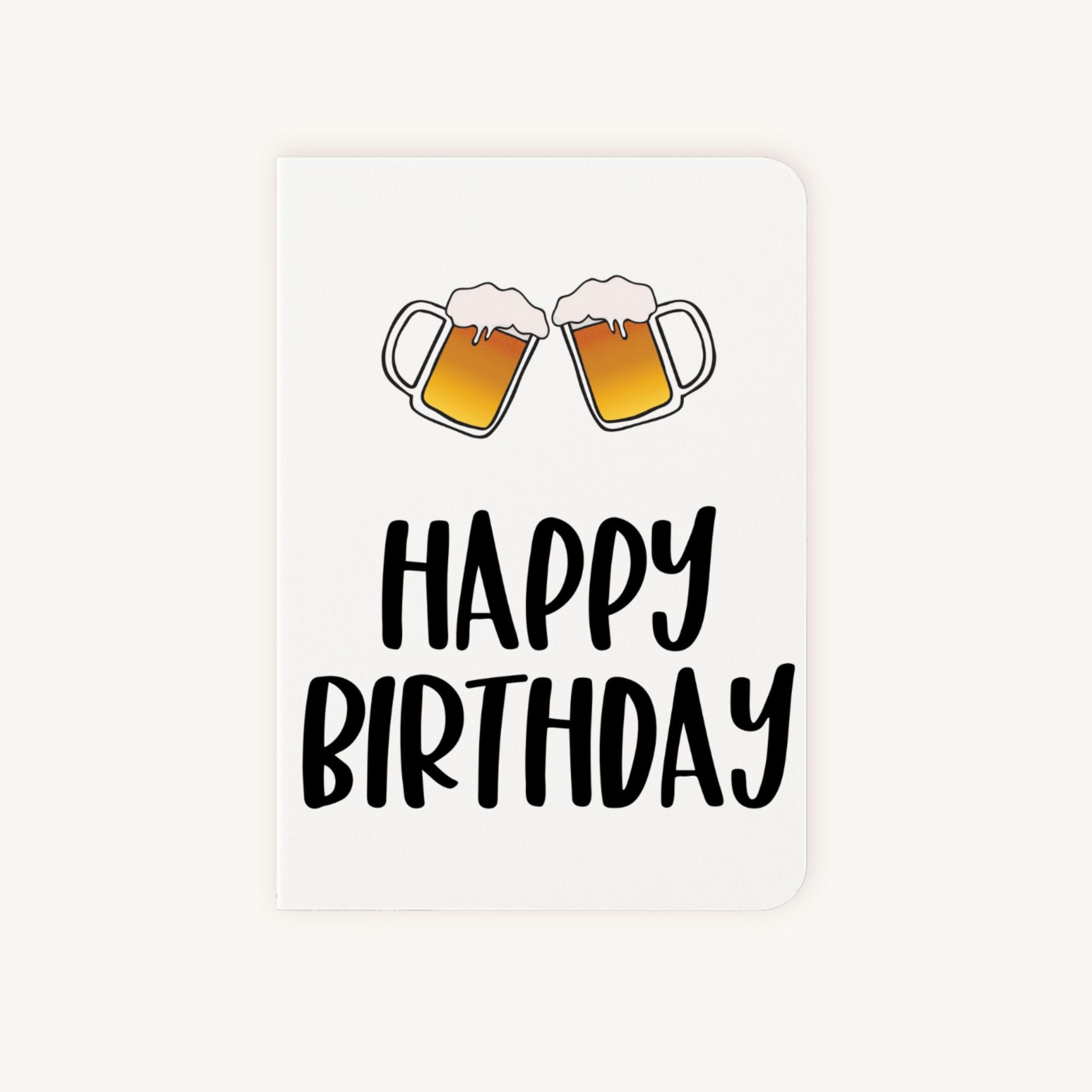 Verjaardagskaart bierpullen voorkant met proostende pullen en Happy Birthday tekst