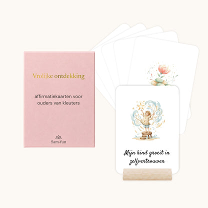 Affirmatiekaarten voor het opvoeden van kleuters in boho aquarel met houten houder