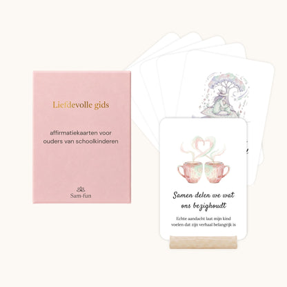 Affirmatiekaarten voor het opvoeden van schoolkinderen met subtekst in boho aquarel met houten houder