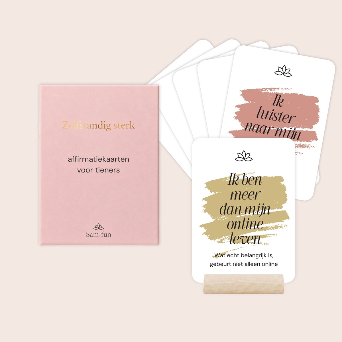 Affirmatiekaarten voor tieners in minimalistische stijl met subtekst en houten kaarthouder