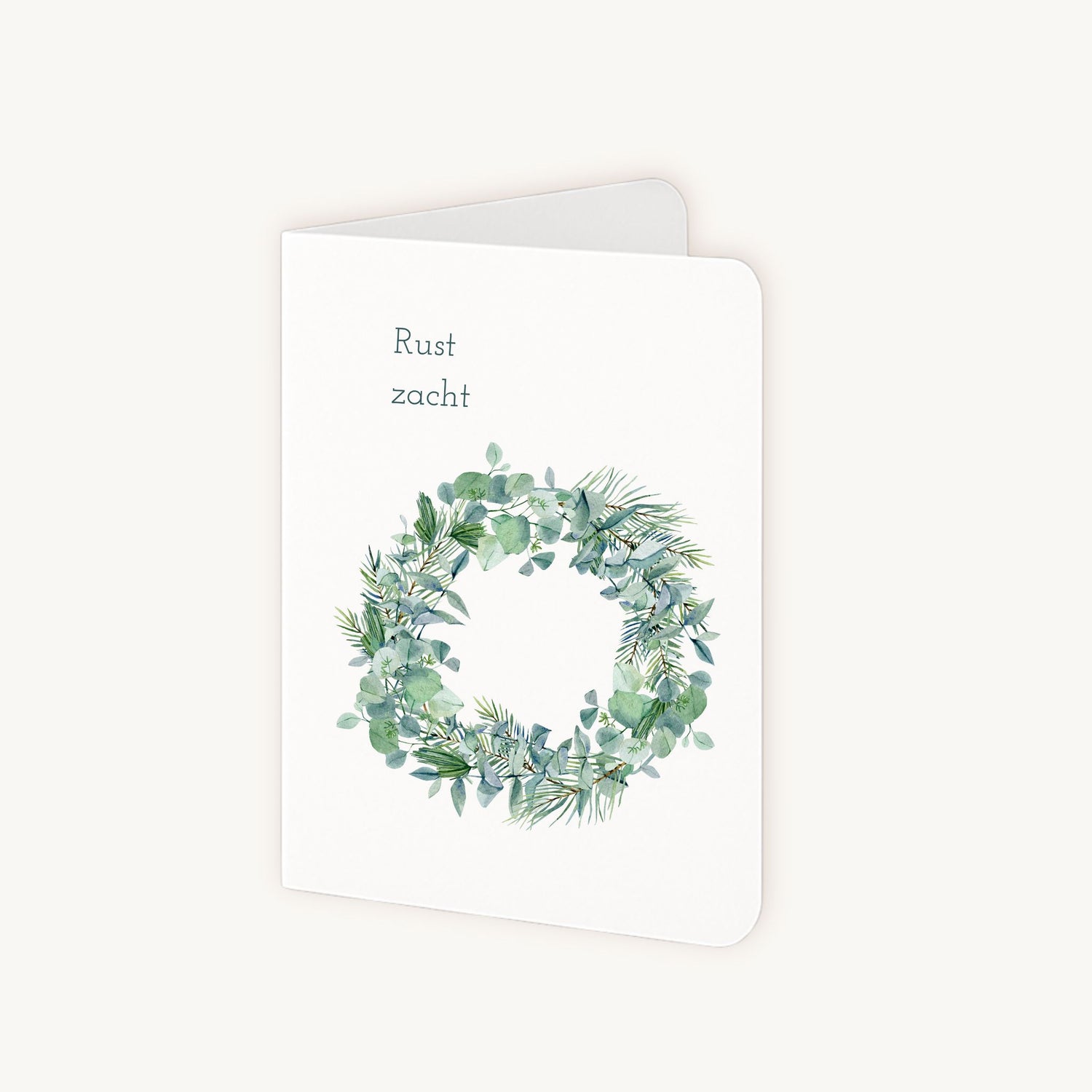 Half opengevouwen condoleancekaart krans eucalyptus toont blanco binnenkant