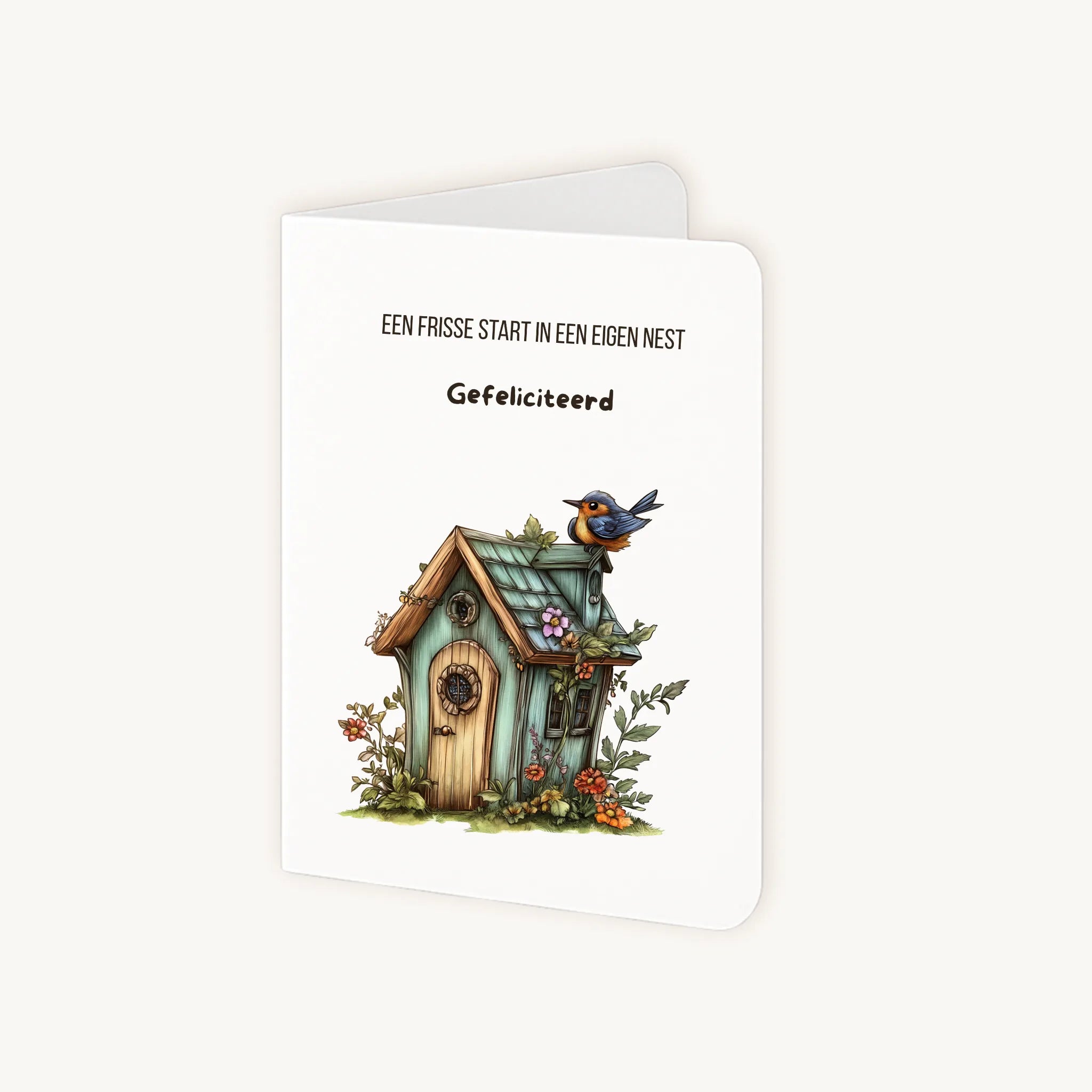 Staande kaart half geopend met vogelhuisje en felicitatie.