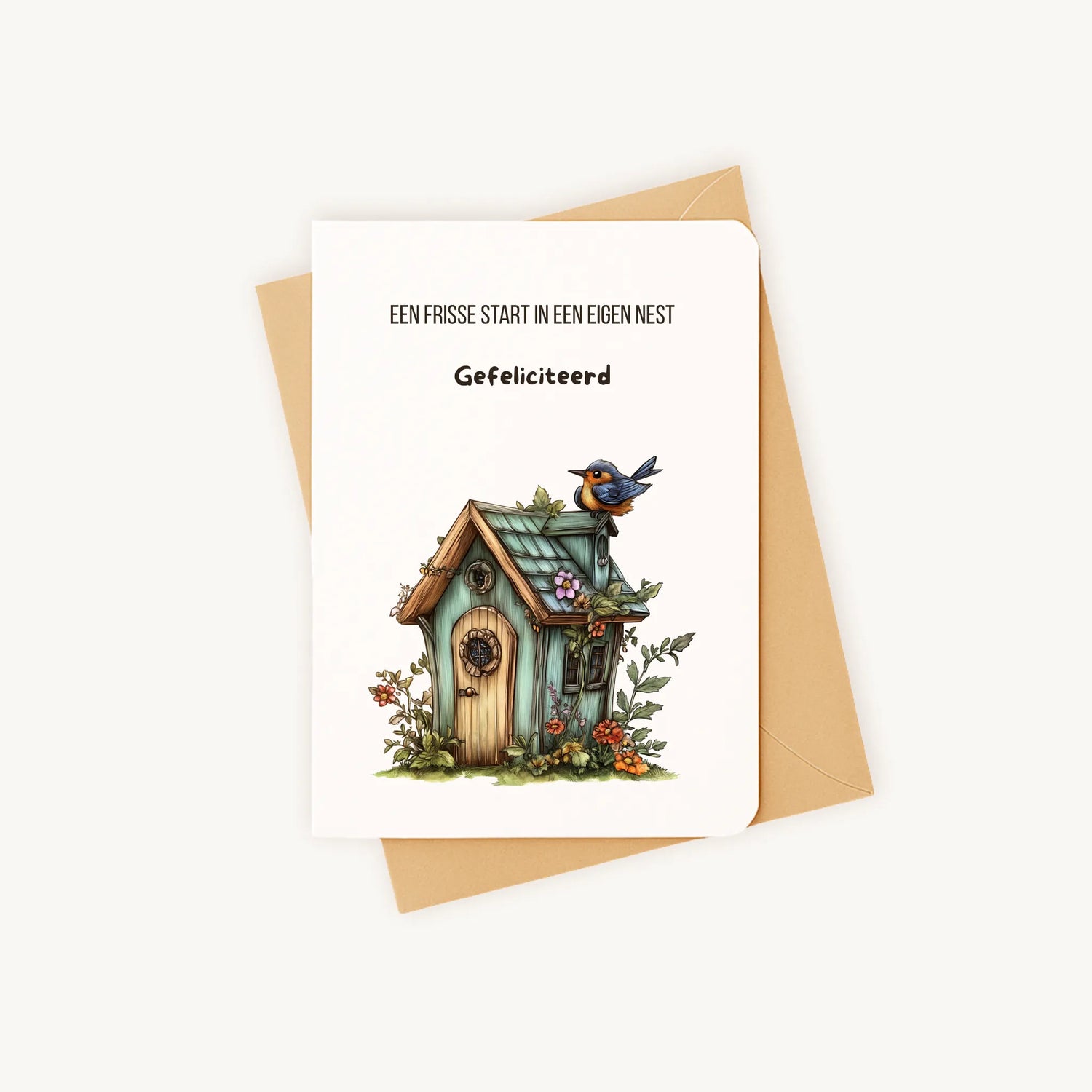 Staande kaart nieuwe woning met vogelhuisje en blauw vogeltje op kraftenvelop.