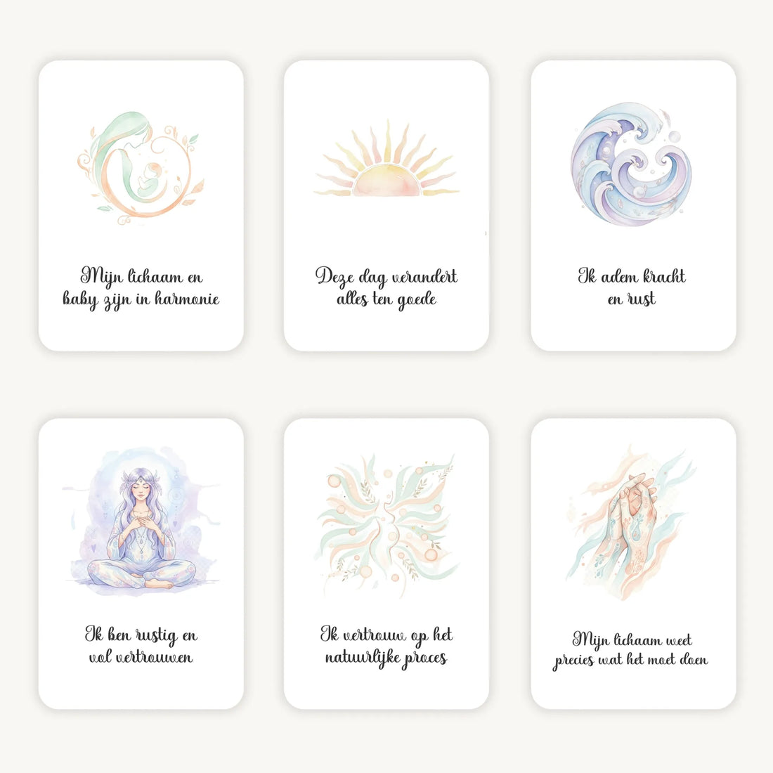 Flatlay van 6 dreamy boho aquarelkaarten met korte affirmaties rond bevalling, in zachte natuurlijke tinten met afgeronde hoeken en een serene, warme uitstraling.