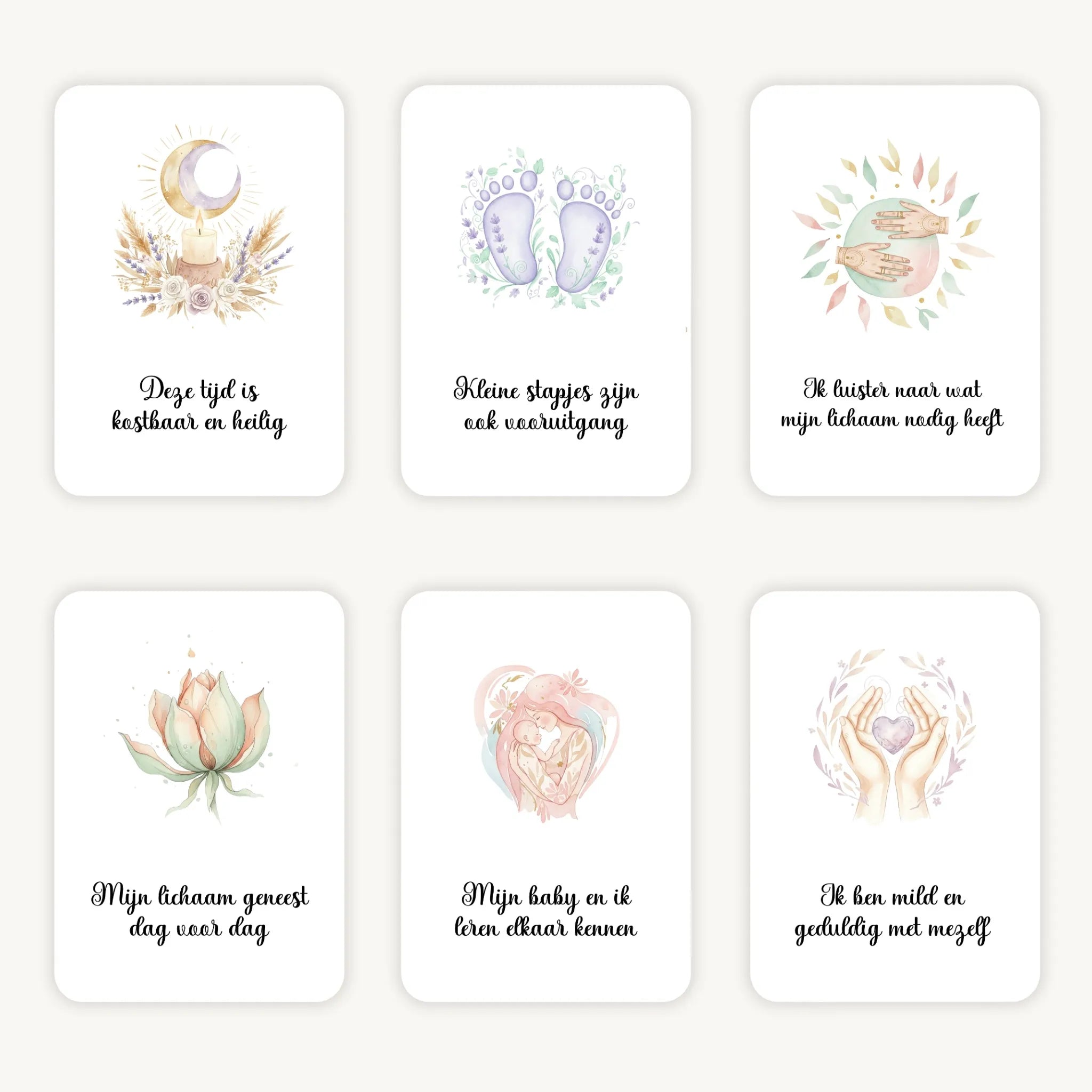 Flatlay van 6 dreamy boho aquarelkaarten met korte affirmaties voor na de bevalling, in zachte natuurlijke tinten met afgeronde hoeken en een serene, warme uitstraling.