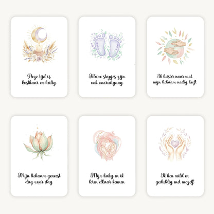 Flatlay van 6 dreamy boho aquarelkaarten met korte affirmaties voor na de bevalling, in zachte natuurlijke tinten met afgeronde hoeken en een serene, warme uitstraling.