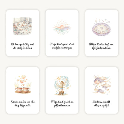 Flatlay van 6 dreamy boho aquarelkaarten met korte affirmaties over het opvoeden van kleuters, in zachte natuurlijke tinten met afgeronde hoeken en een warme, rustige uitstraling.