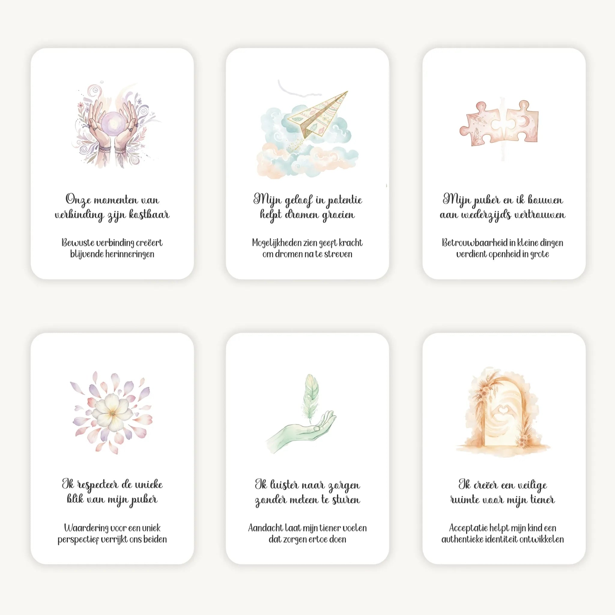 Flatlay van 6 dreamy boho aquarelkaarten met affirmaties en subtekst over het opvoeden van pubers en tieners, in zachte natuurlijke kleuren met afgeronde hoeken en een dromerige, verfijnde uitstraling.
