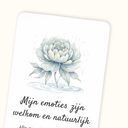 Detail van een affirmatiekaart voor na de bevalling met subtekst
