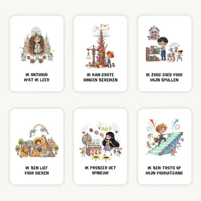 Flatlay van 6 A7 whimsical affirmatiekaarten op lichte achtergrond, overzichtelijk neergelegd