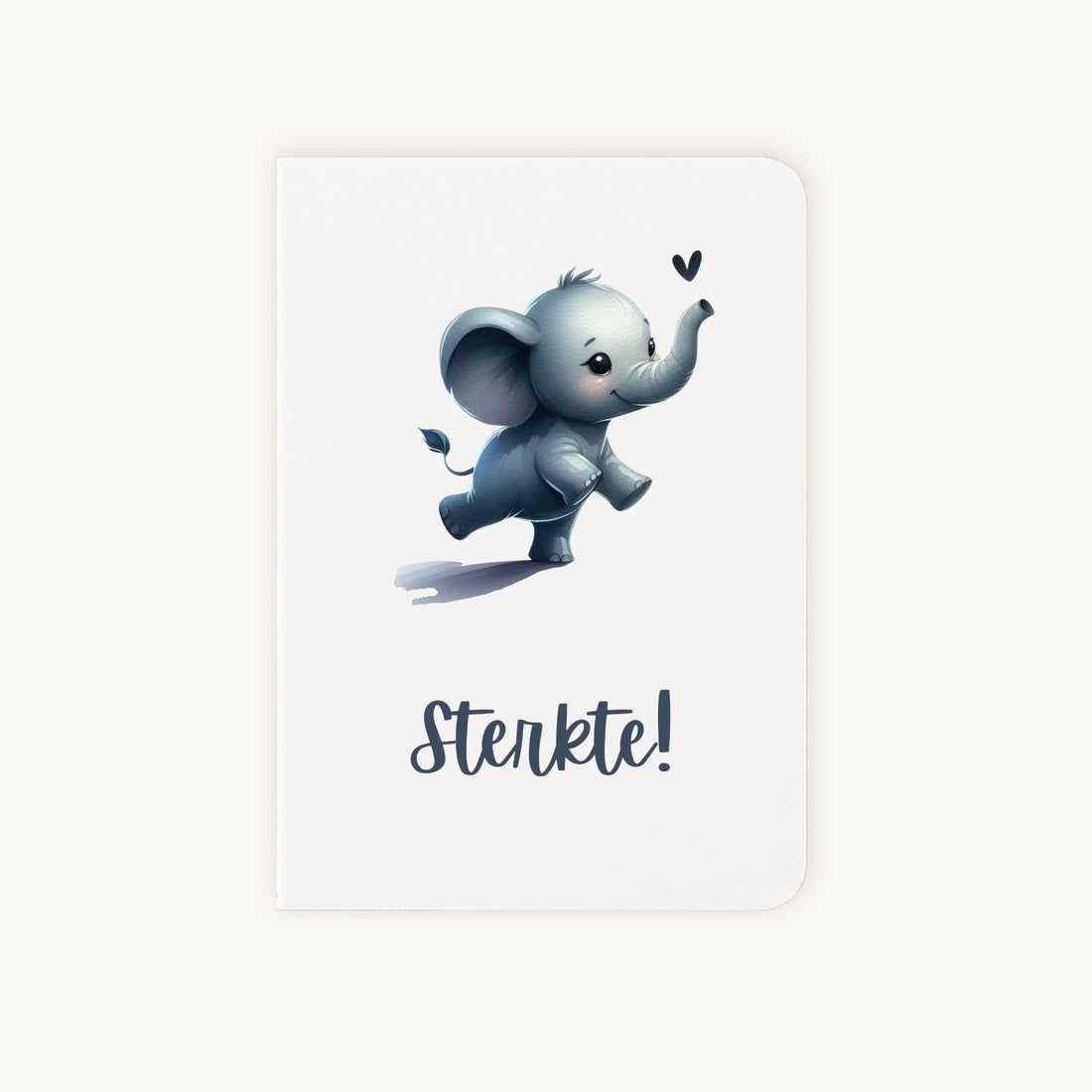 Sterkte kaart met vrolijk olifantje en tekst Sterkte in speelse letters