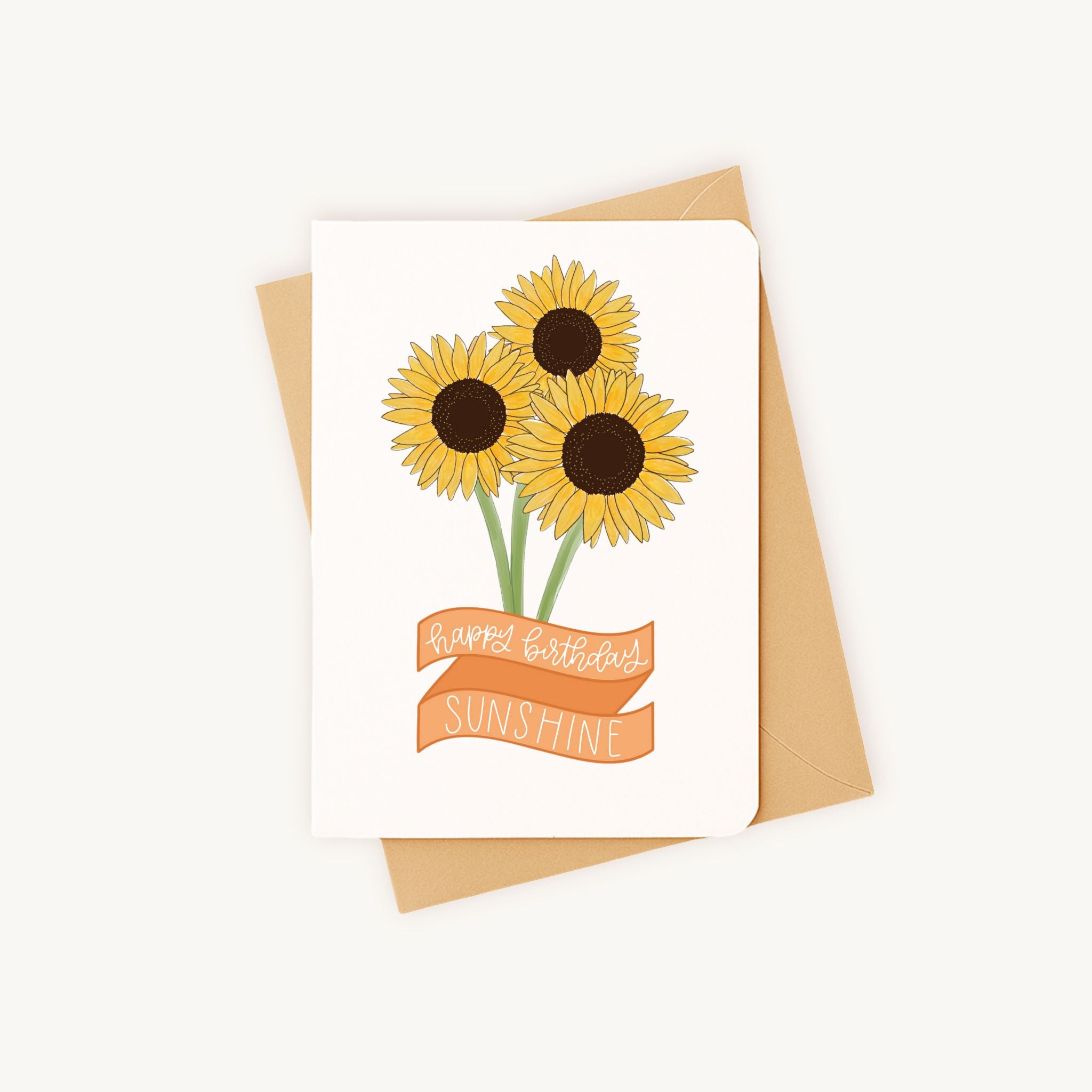 Verjaardagskaart zonnebloemen half geopend met bijbehorende kraft envelop